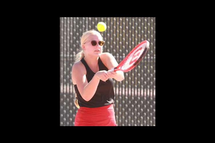 No. 2 singles player Hannah Vague placed 1st at league.