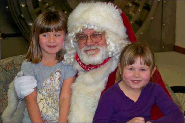 Santa Comes to Town
