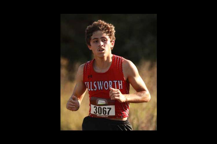 Sophomore Octavio Rodriguez competes at the SES meet, where he placed ninth and set a personal record of 17:25.