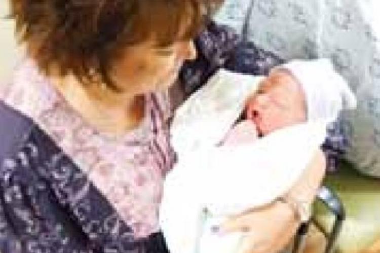 Virus interferes with baby snuggles