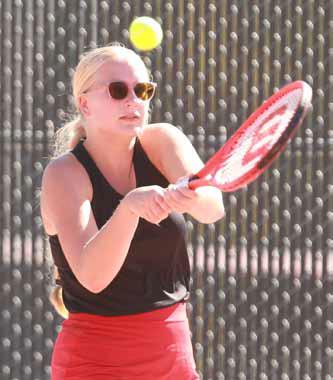 No. 2 singles player Hannah Vague placed 1st at league.